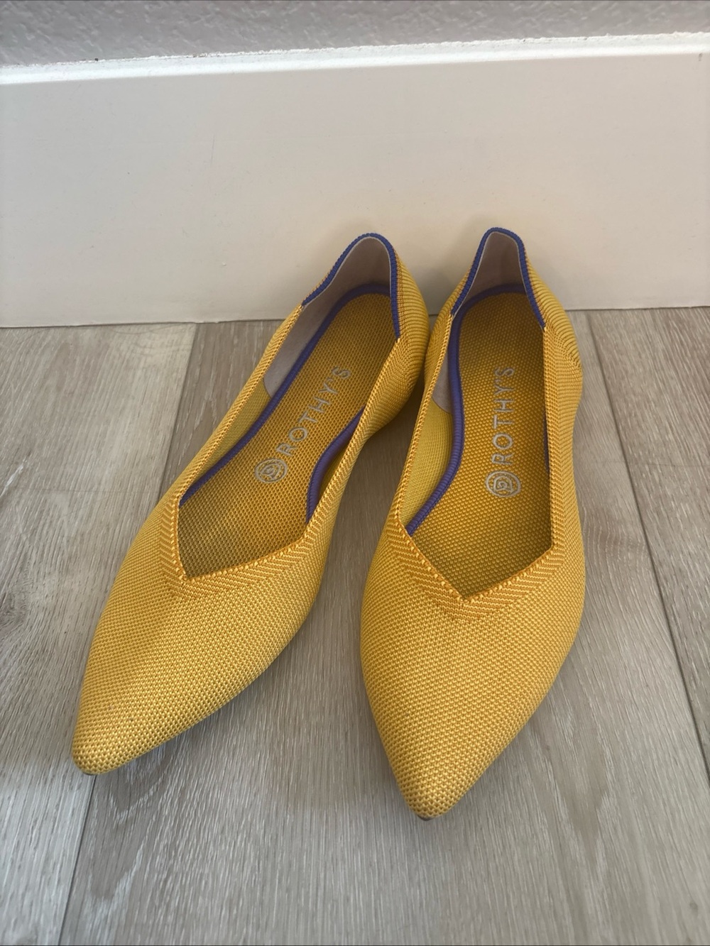 Rothy's The Point Pointed Toe Ballet Flats Marigold Yellow Sz US 9.5 RETIRED EUC